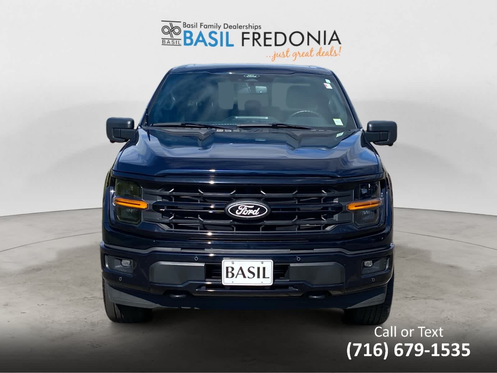 Used 2024 Antimatter Blue Ford XLT image 12