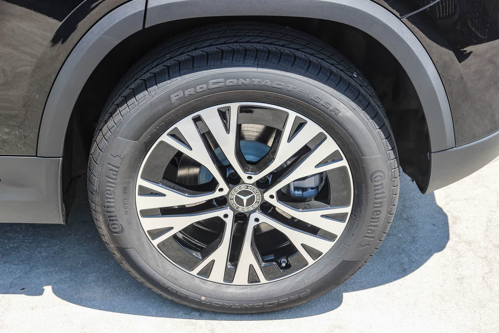 New 2026 Night Black Mercedes-Benz GLA 250 image 11