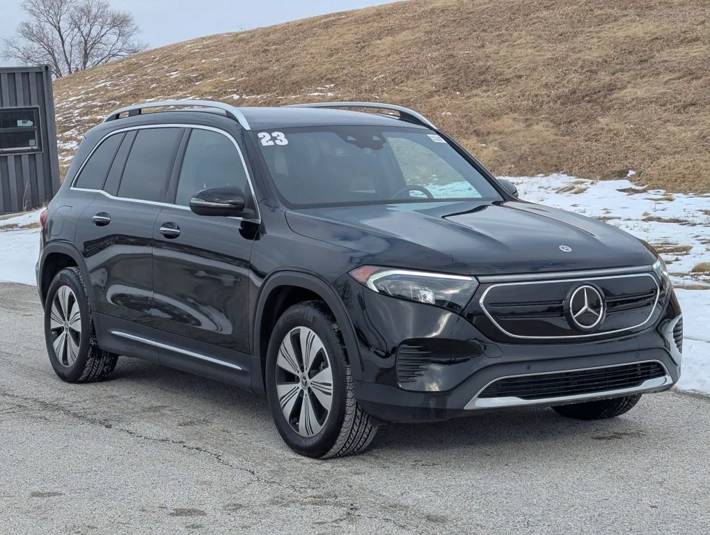 Used 2023 Black Mercedes-Benz 300 image 9