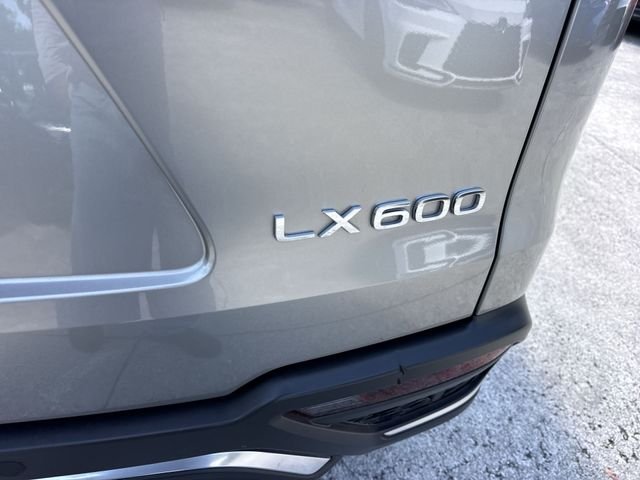 2024 Lexus LX F-Sport - Photo 26