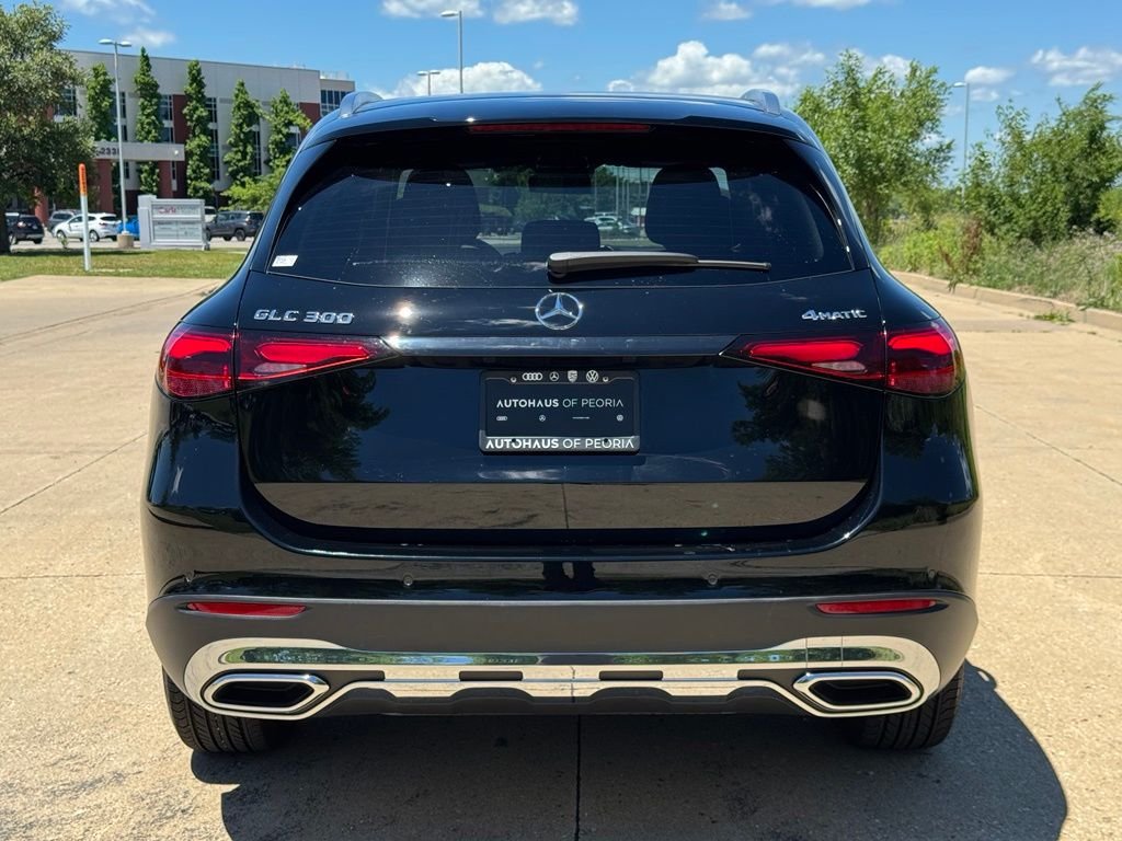 Used 2026 Black Mercedes-Benz GLC 300 image 6