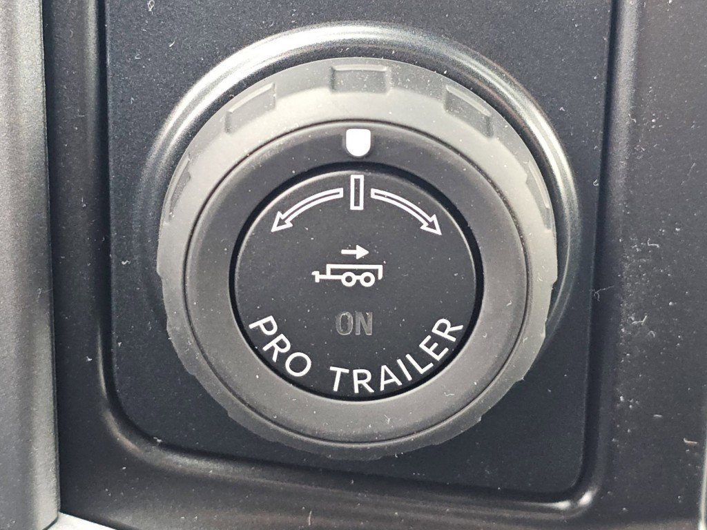 New 2026 Antimatter Blue Metallic Ford XLT image 9