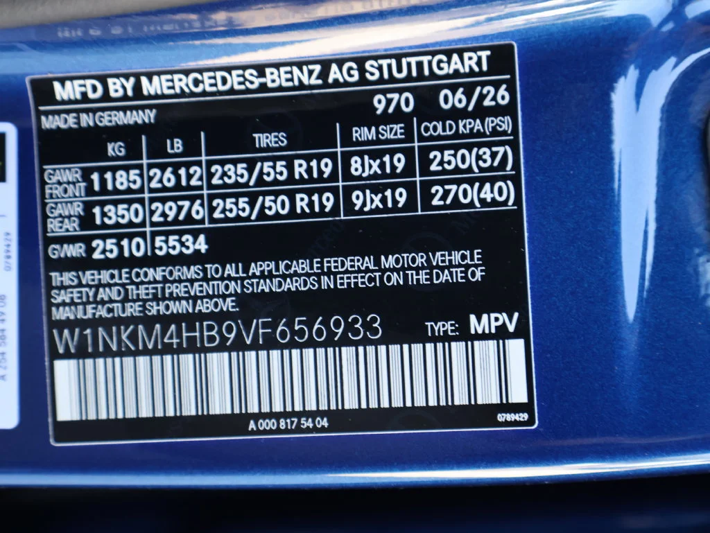 New 2027 Blue970 Mercedes-Benz GLC 300 image 43