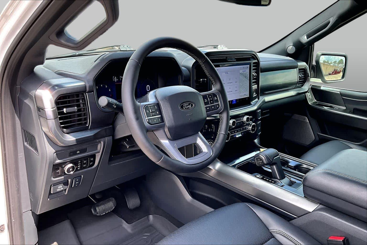 Used 2025 Oxford White Ford LARIAT image 20