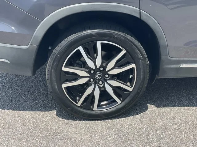 Used 2019 Gray Honda Touring image 8