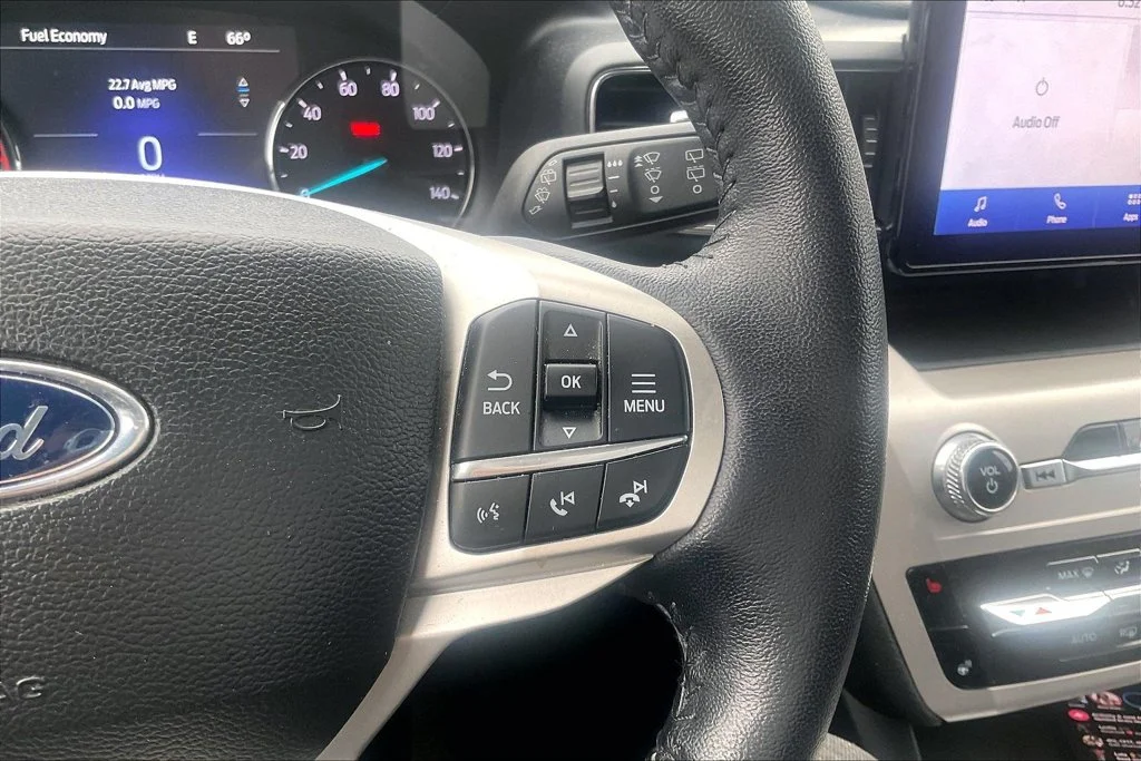 Used 2024 Blue Metallic Ford XLT image 18