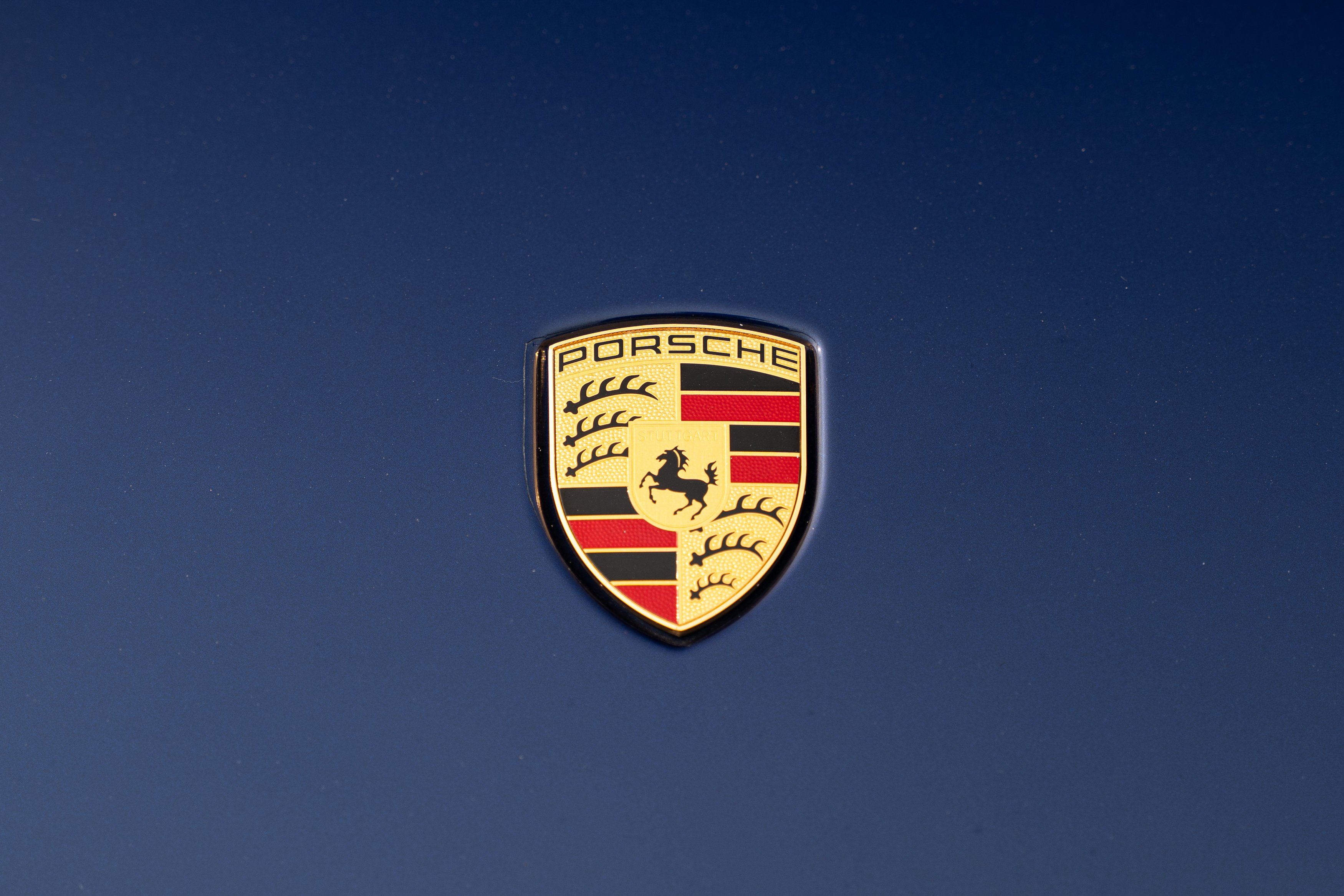 Used 2022 Night Blue Metallic Porsche S image 35