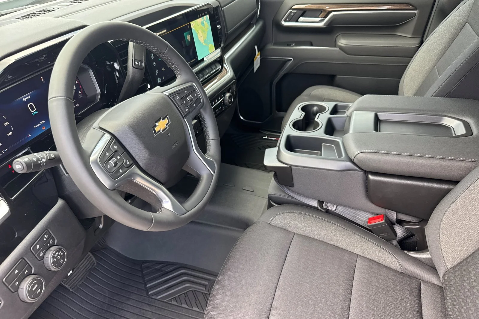2026 Chevrolet Silverado 3500 HD LT view 9
