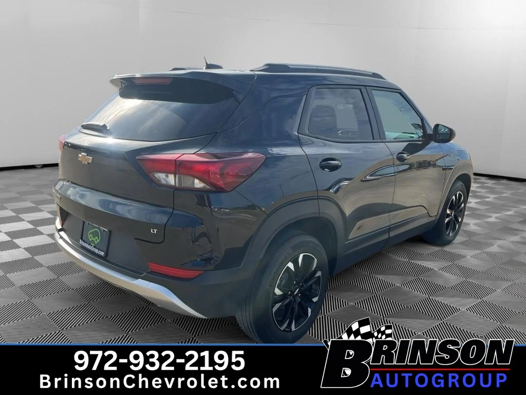 Used 2023 Mosaic Black Metallic Chevrolet LT image 7