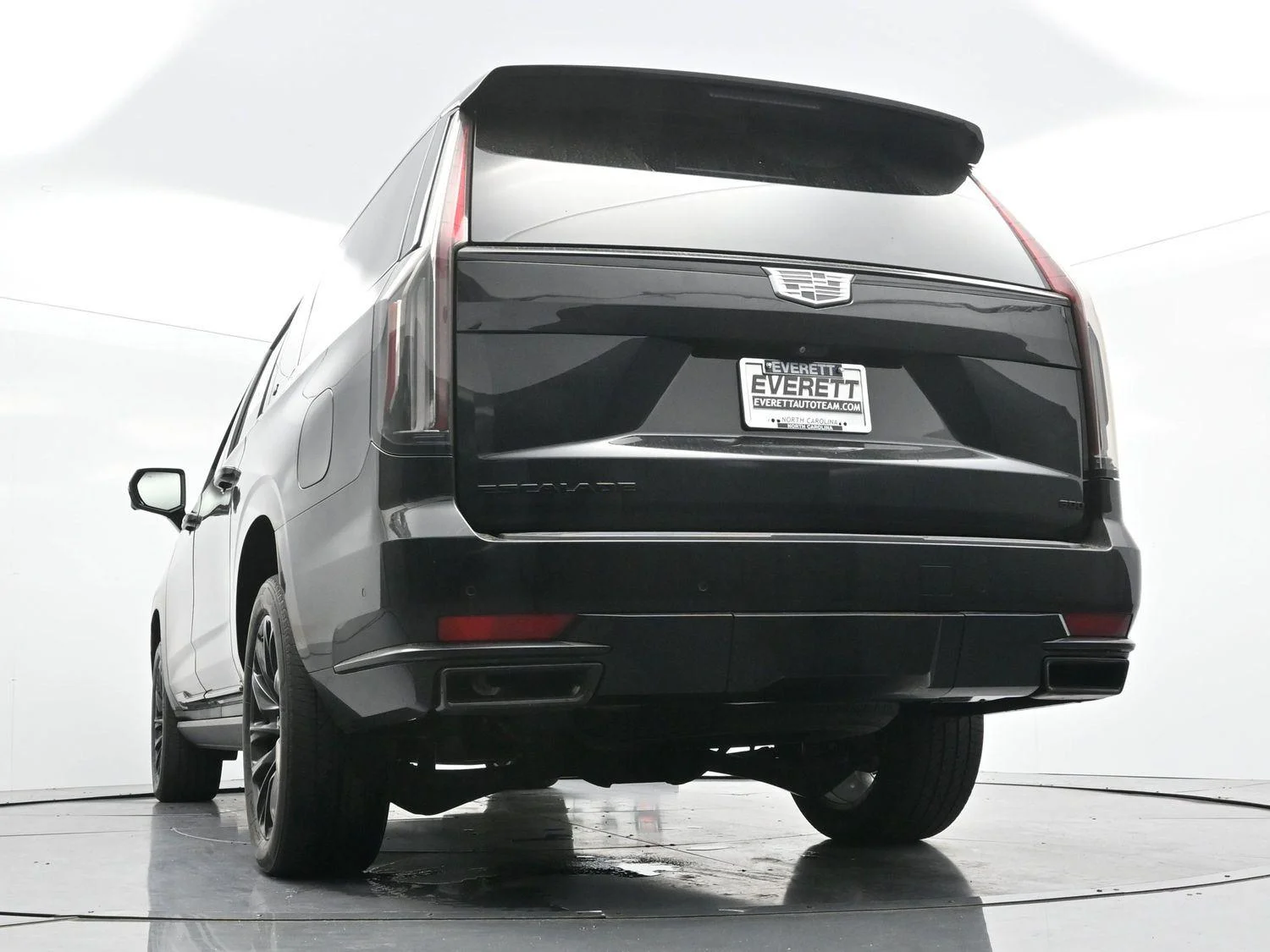 Used 2022 Black Raven Cadillac Sport image 58