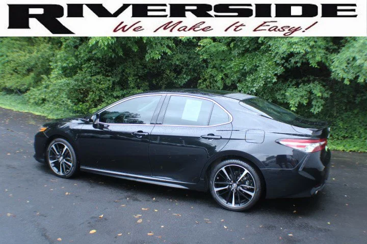 Used 2018 Black Toyota XSE image 3