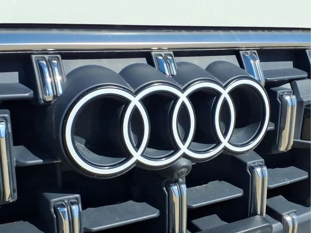 Used 2025  Audi Premium Plus image 30