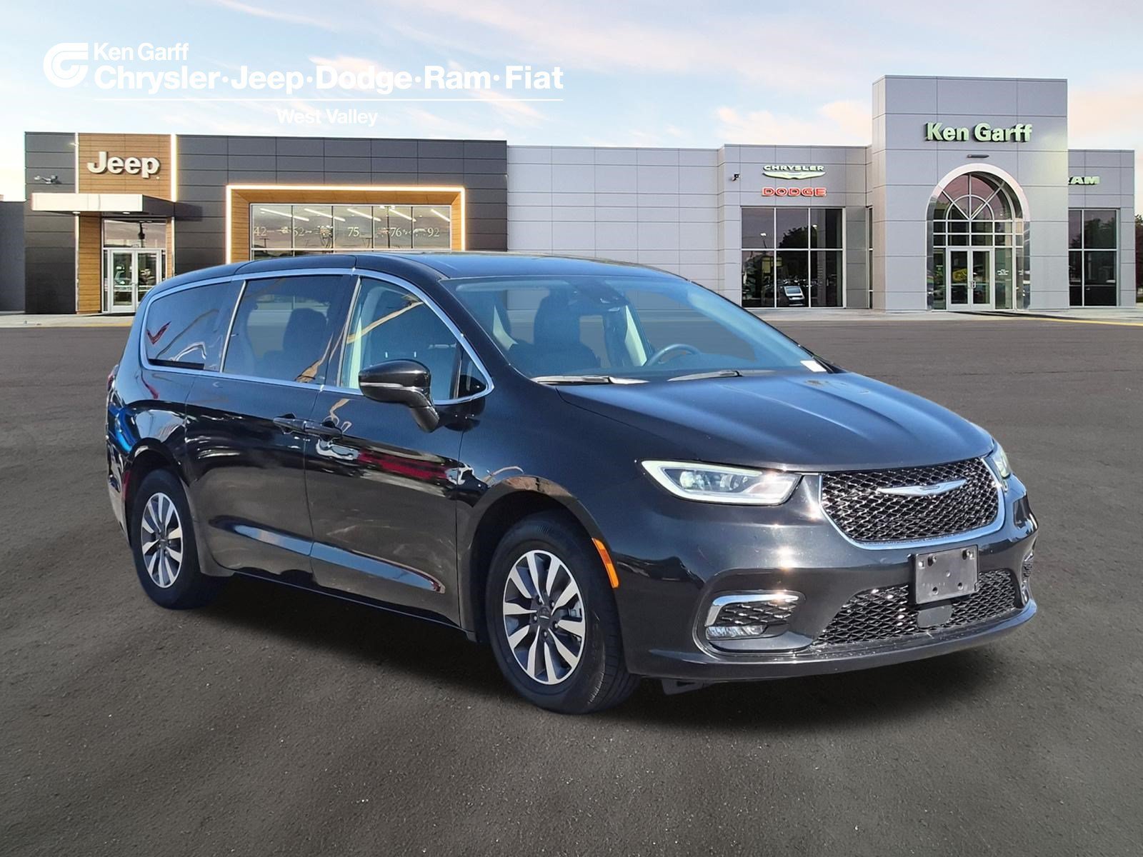 2024 Chrysler Pacifica PHEV