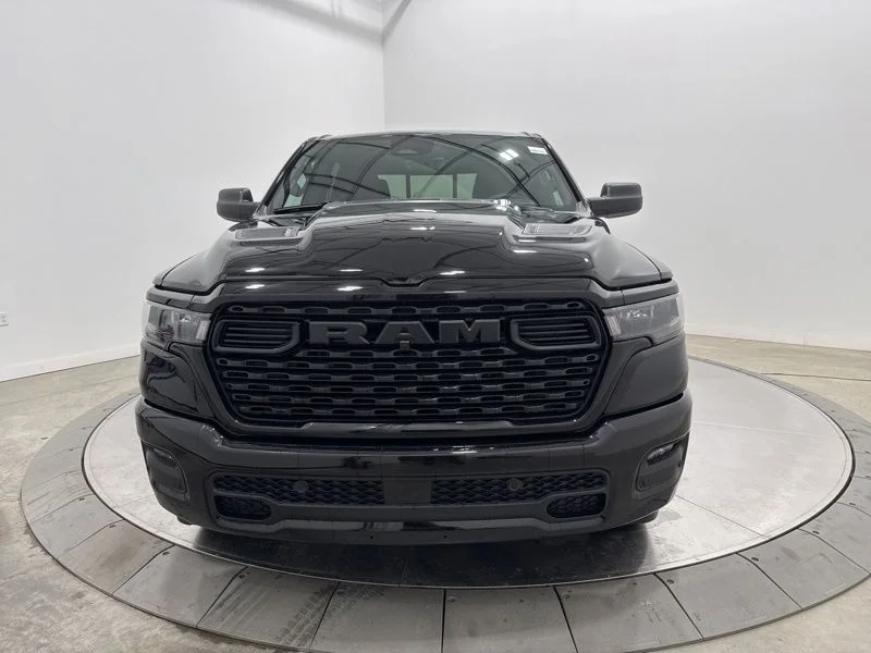 New 2026 Diamond Black Crystal Pearl-Coat Exterior Paint RAM Express image 2