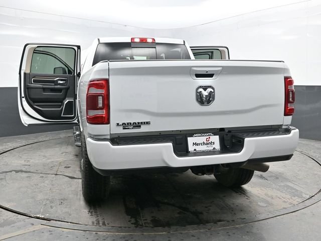 Used 2024 White Ram Laramie image 49