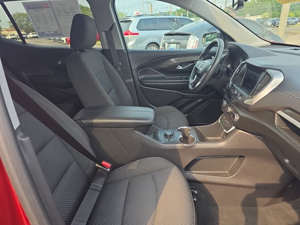 Used 2023 Red GMC SLE image 9