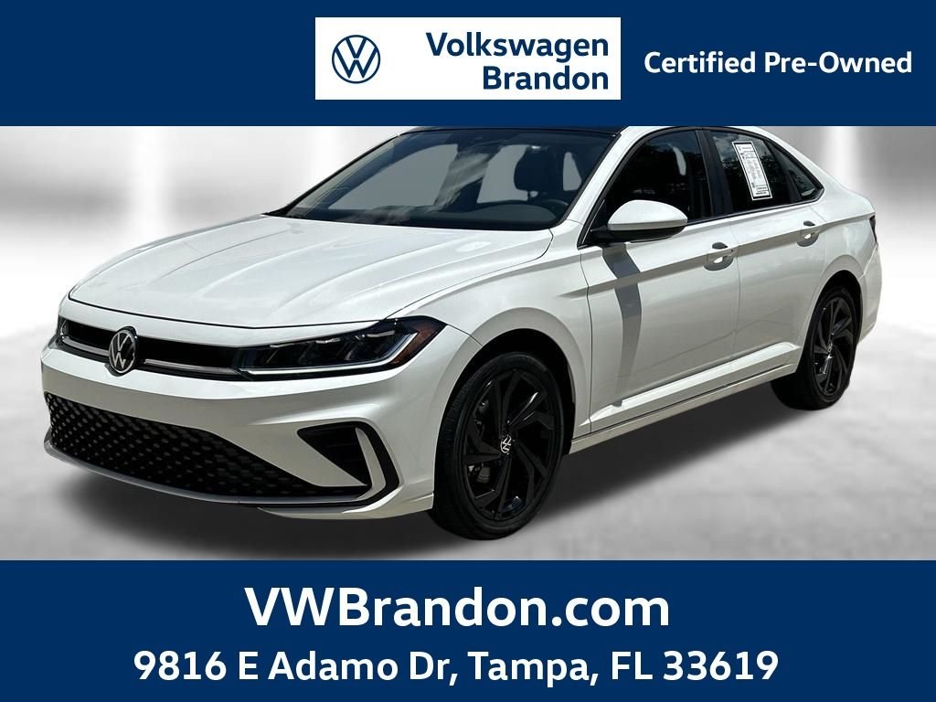 Certified Used 2026 White Volkswagen 1.5T SE image 1