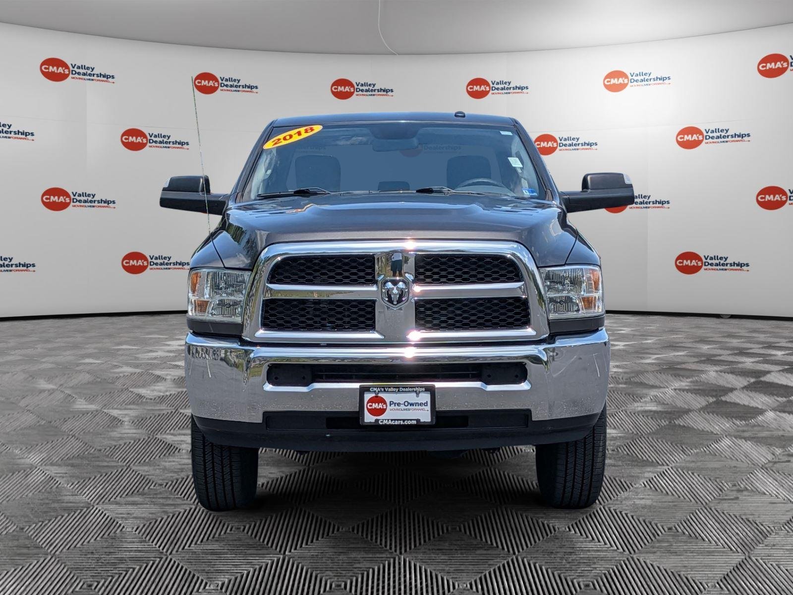 Used 2018 Granite Crystal Metallic Clearcoat Ram Tradesman image 2