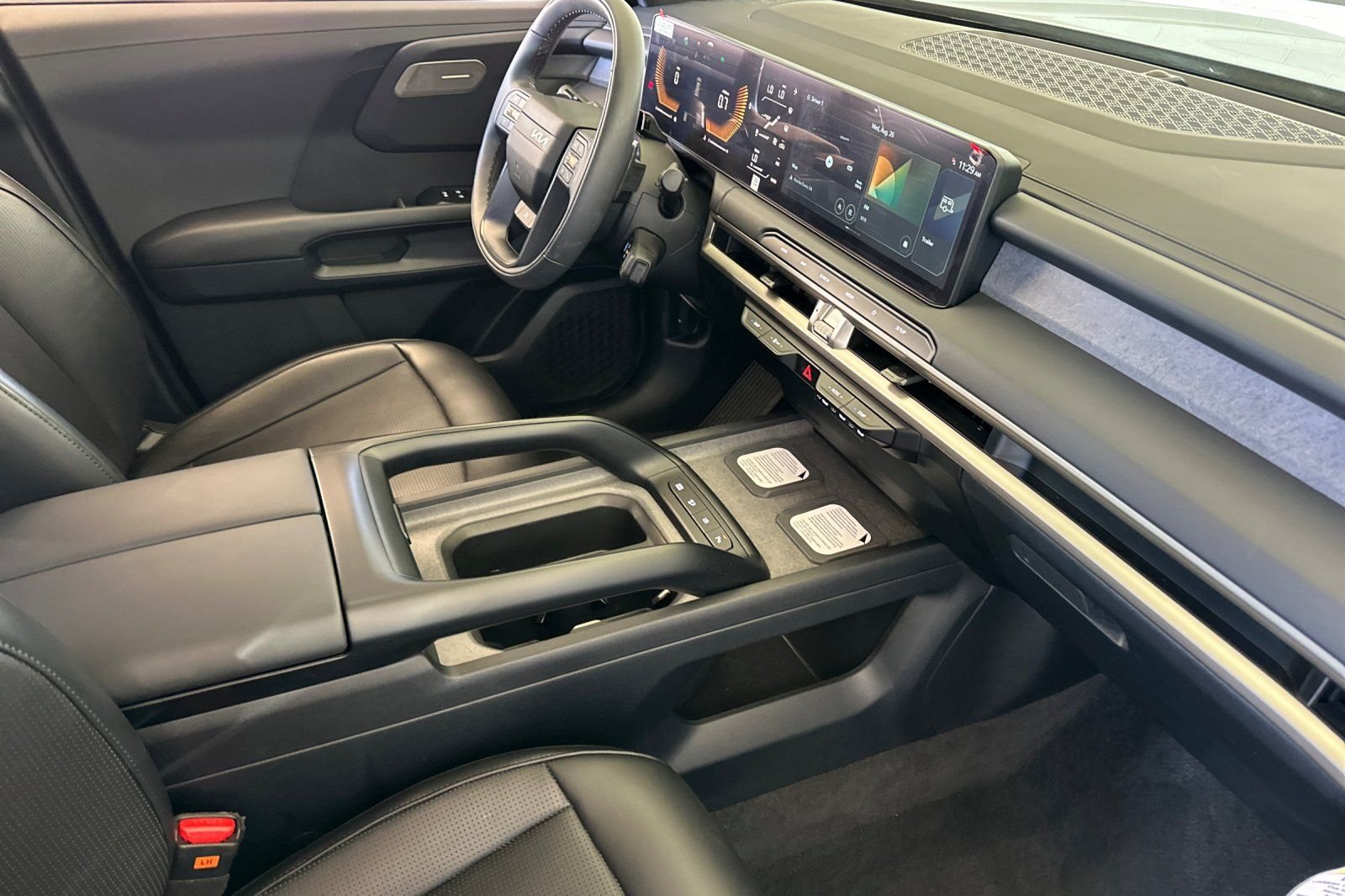 Used 2027 Gray Kia LX image 18