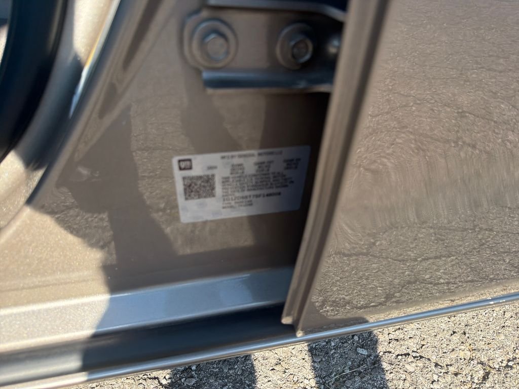 Used 2025 Gray Chevrolet LT image 23