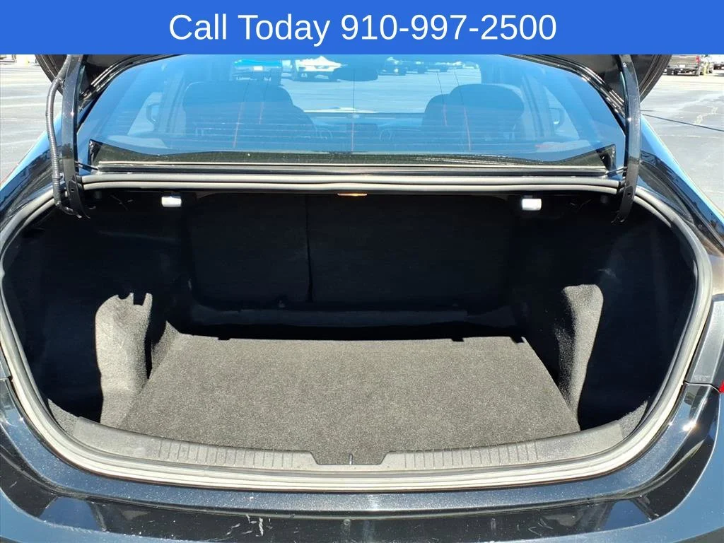 Used 2025 Mosaic Black Metallic Chevrolet 1LT image 10