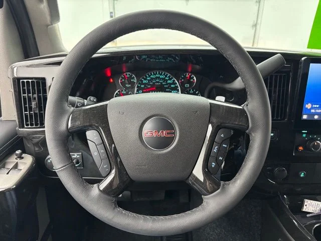 New 2026 Onyx Black GMC Explorer Limited SE image 31