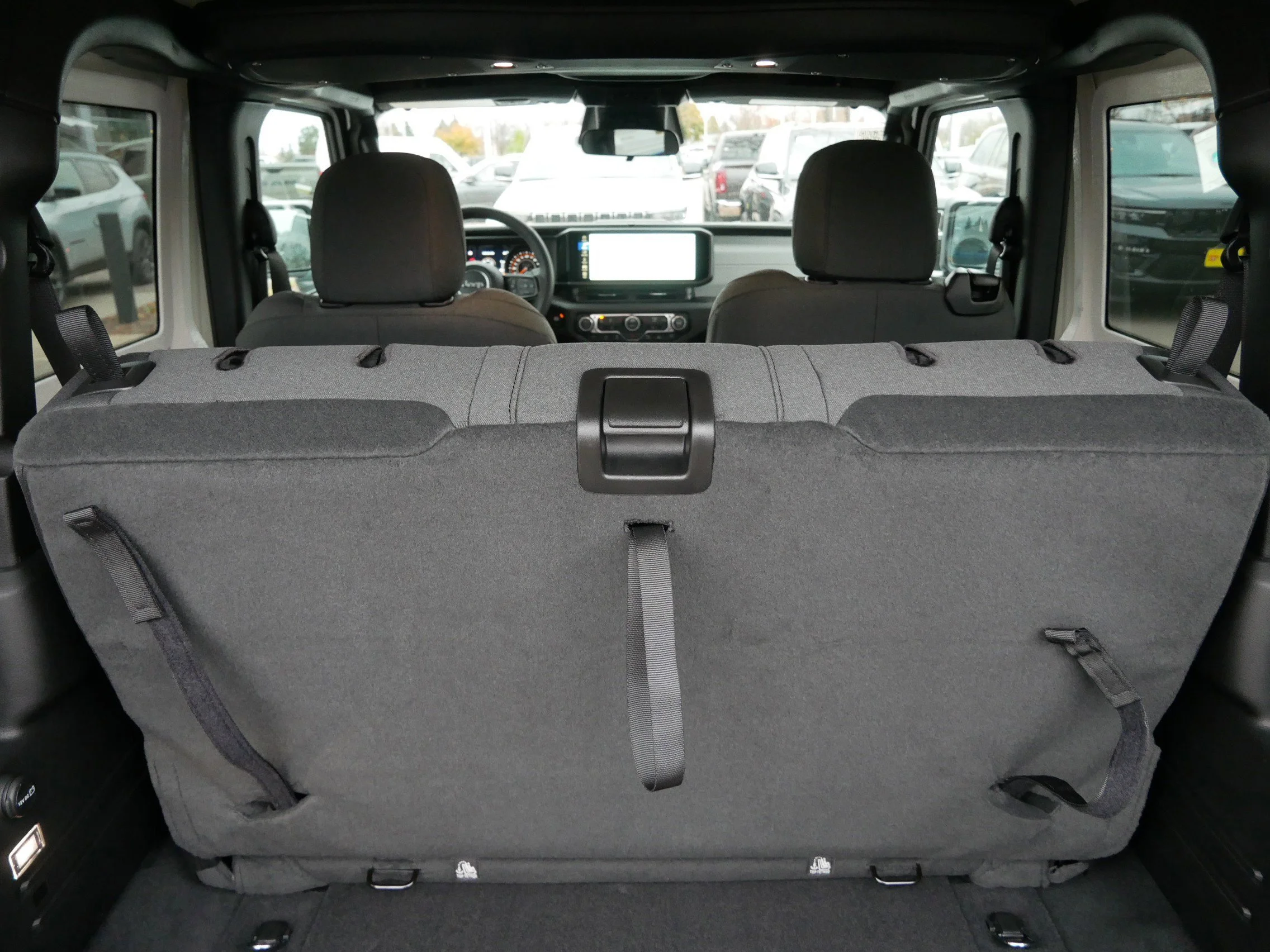 New 2026 Bright White Clear-Coat Exterior Paint Jeep Sport S image 11