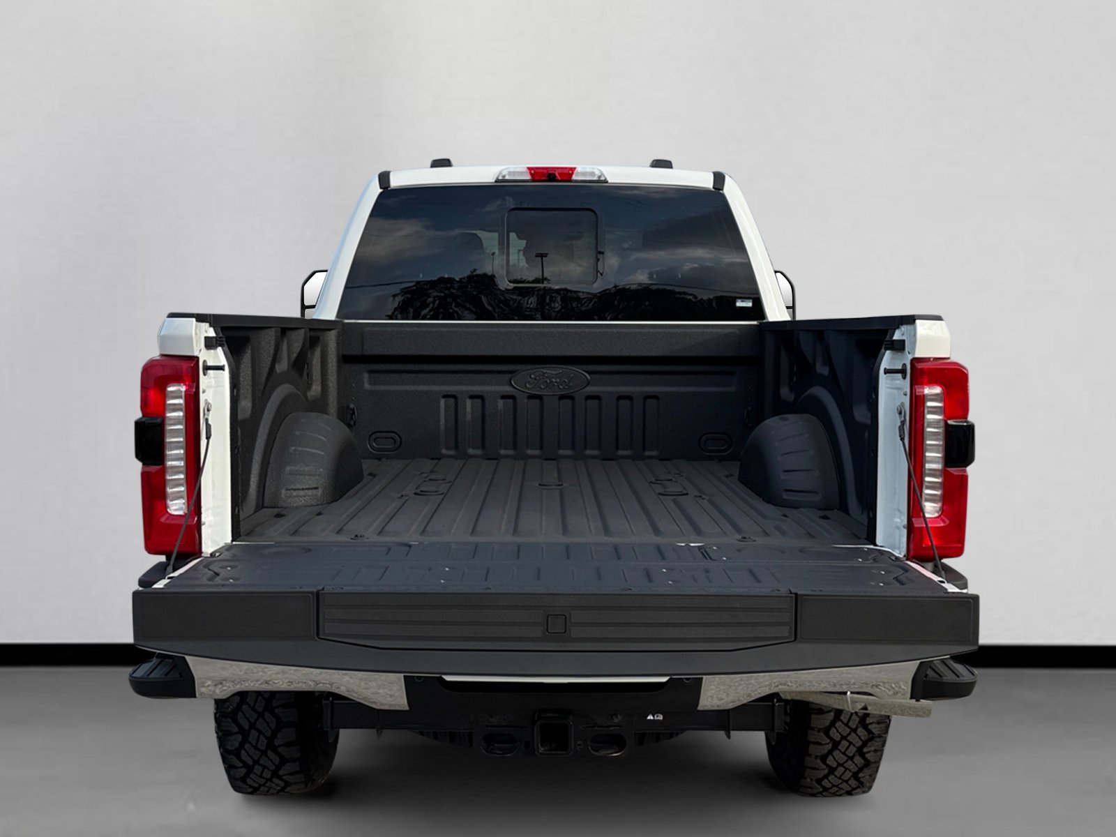 New 2026 Star White Metallic Tri-Coat Ford King Ranch image 19