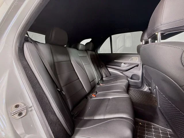 Used 2025 Gray Mercedes-Benz GLE 450e image 29