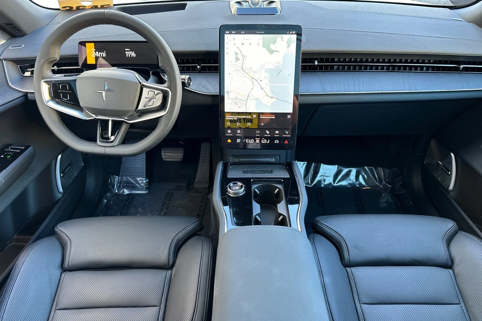 Used 2025  Polestar Long Range Dual Motor image 3