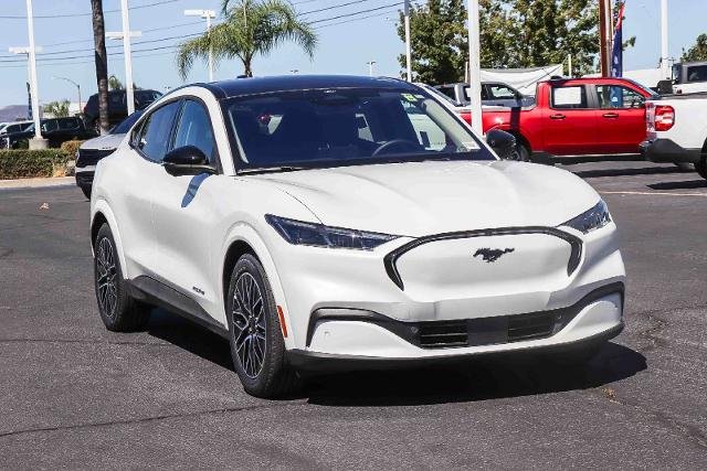 New 2026 Star White Metallic Tri-coat Ford Premium image 32