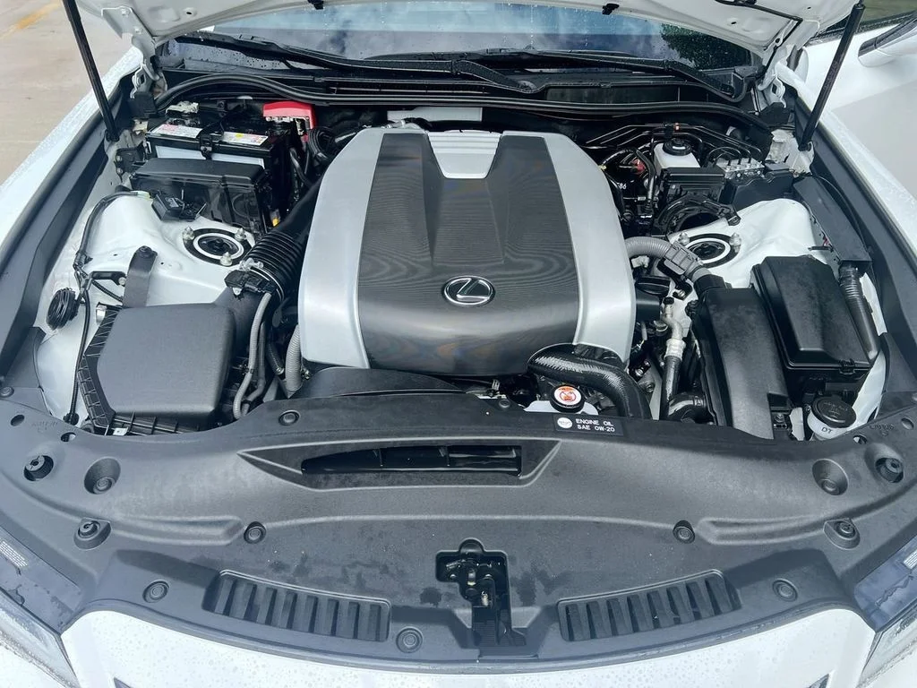 2024 Lexus IS 350 F SPORT - Photo 10