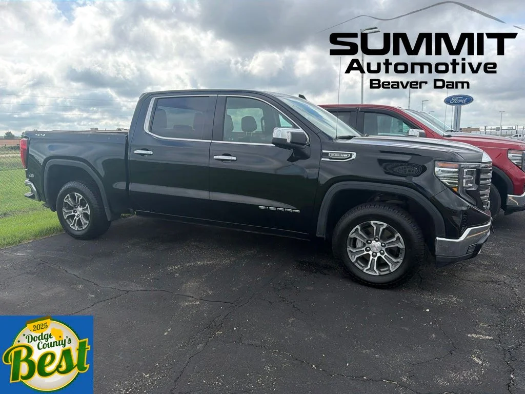 Used 2025 Onyx Black GMC SLT image 1