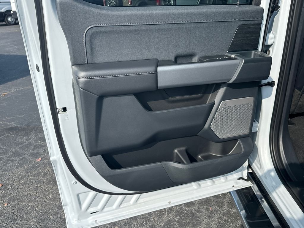 New 2025 White Ford Lariat image 21