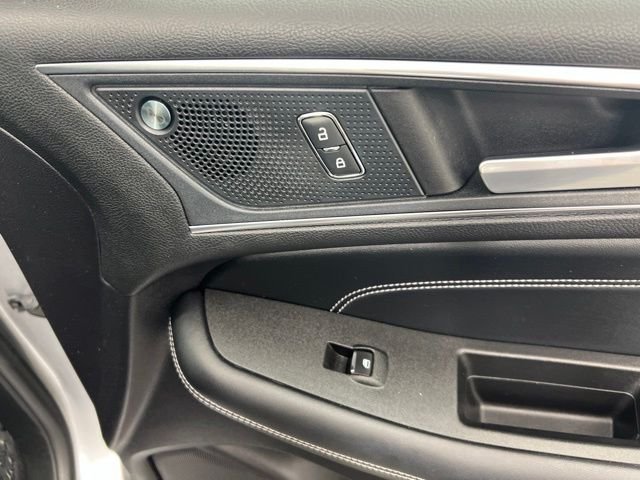Used 2021 Silver Ford Titanium image 26