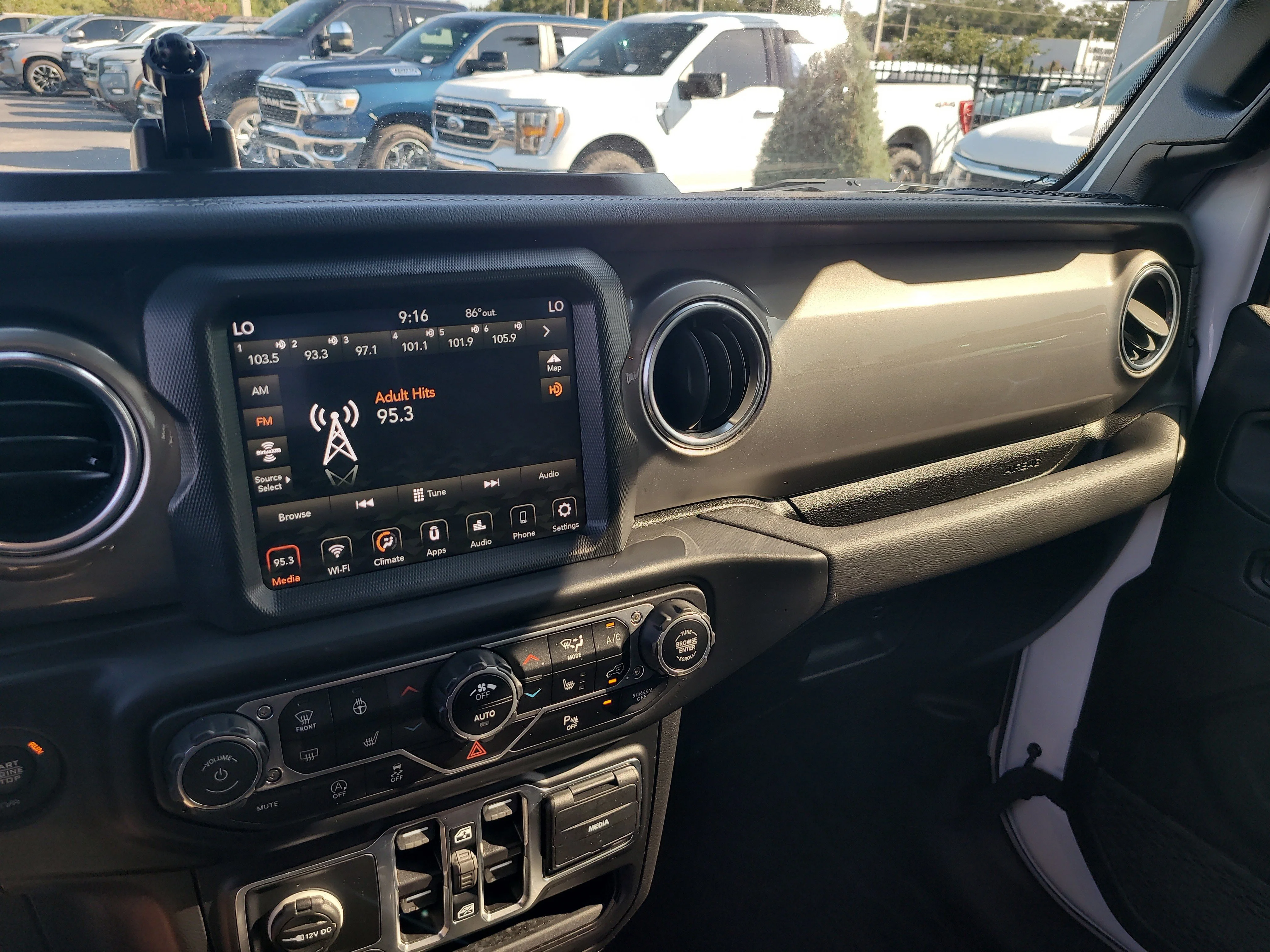 Used 2021 Bright White Clearcoat Jeep Overland image 20