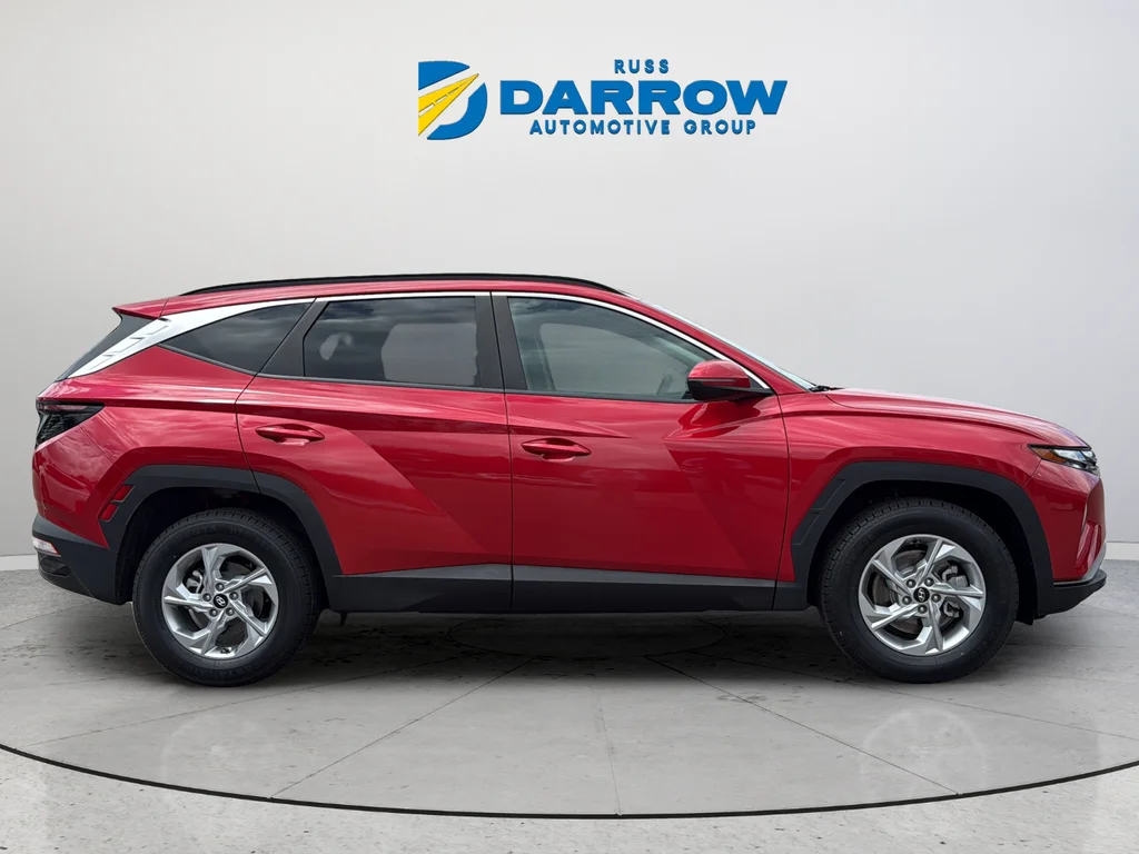 Used 2023 Red Hyundai SEL image 6
