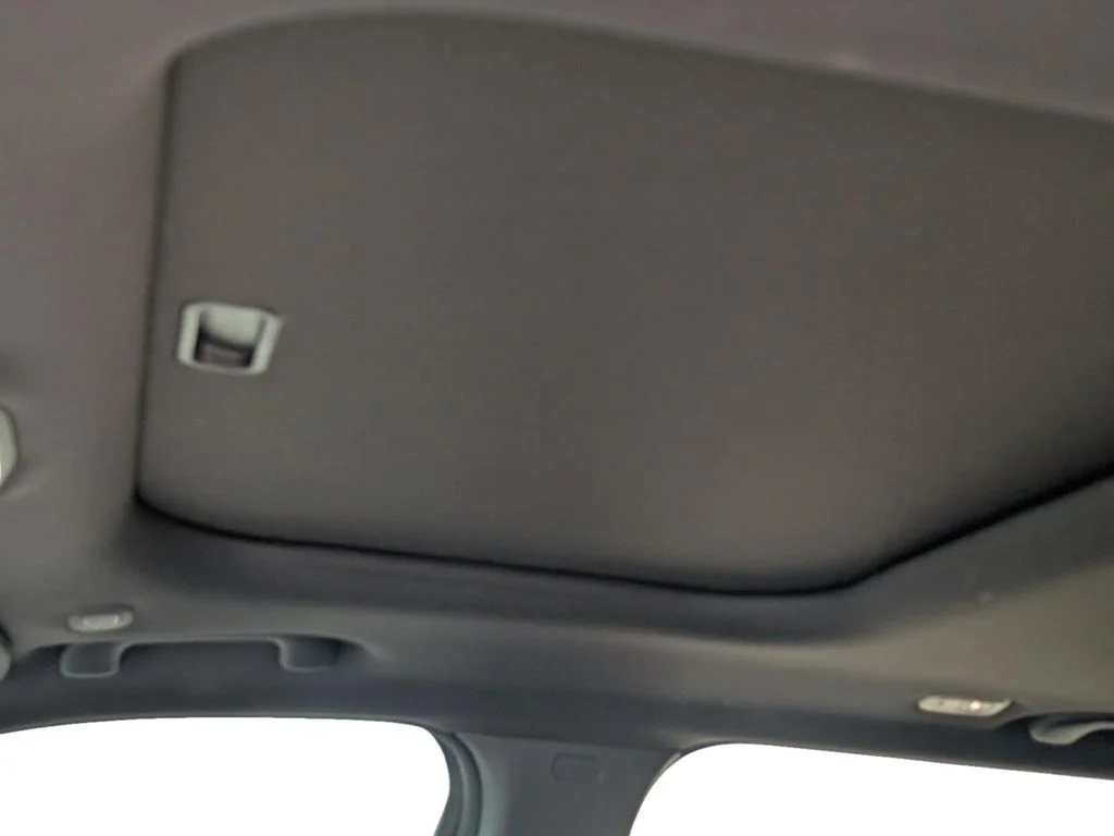 Used 2025 Black Jeep Altitude X image 13