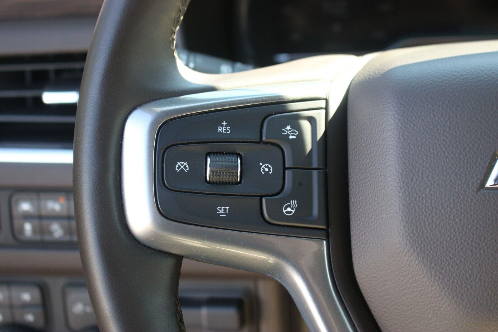 Used 2024 Black Chevrolet Z71 image 22
