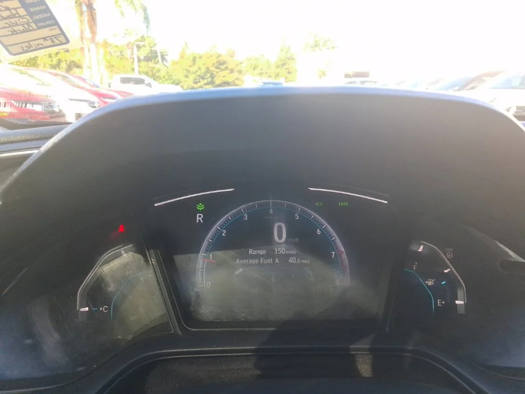 Used 2020  Honda LX image 32