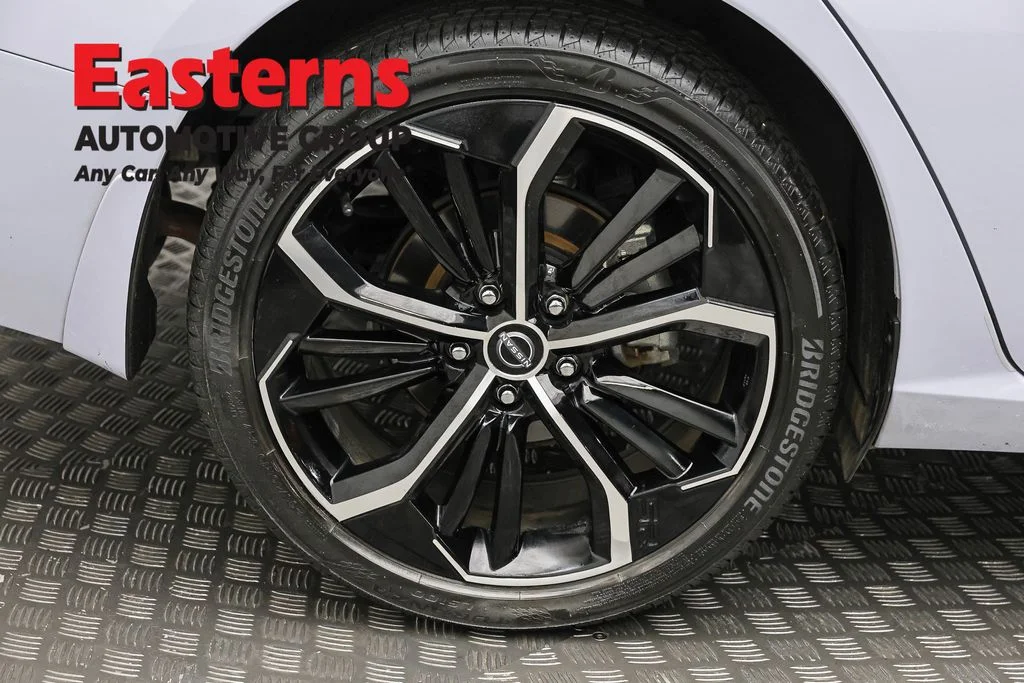 Used 2025 Gray Nissan 2.5 SR image 30