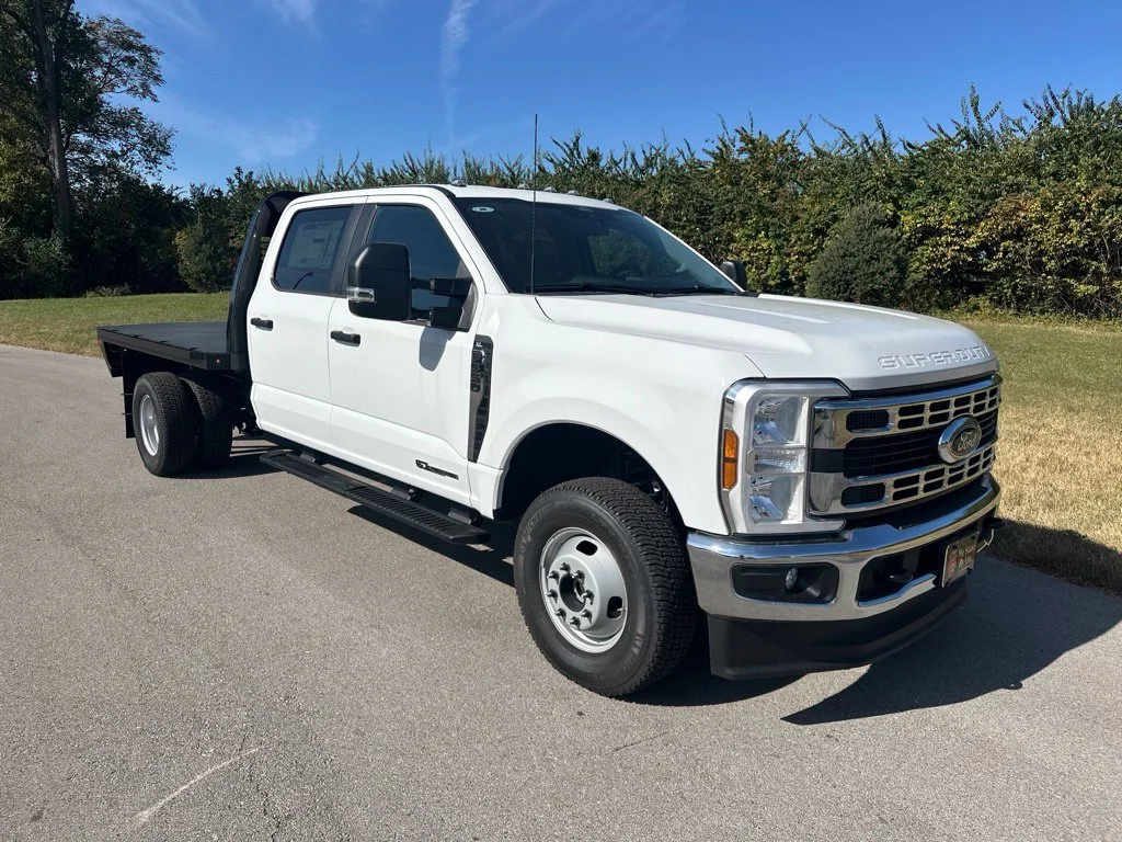 2026 Ford F-350 Super Duty Chassis Cab XL