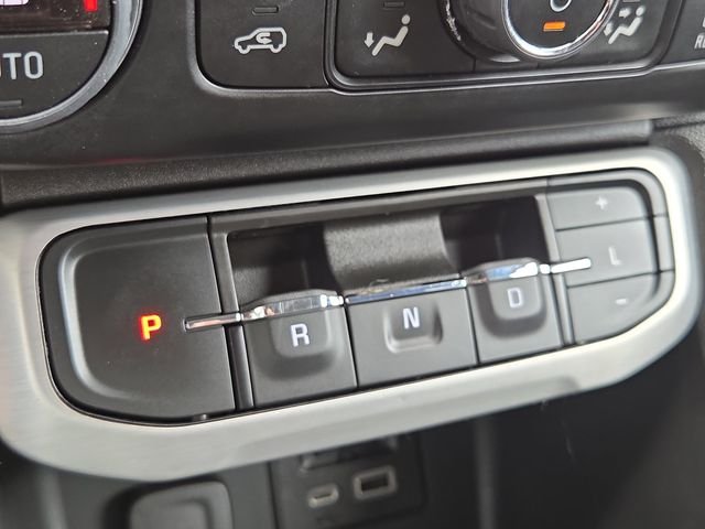 Used 2023 Sterling Metallic GMC SLE image 24