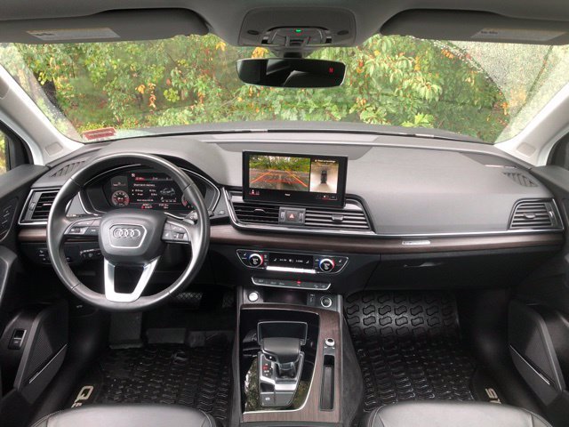 Used 2023 Daytona Gray Pearl Effect Audi 45 S line Premium image 21