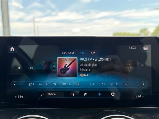 Certified Used 2022  Mercedes-Benz GLB 250 image 16