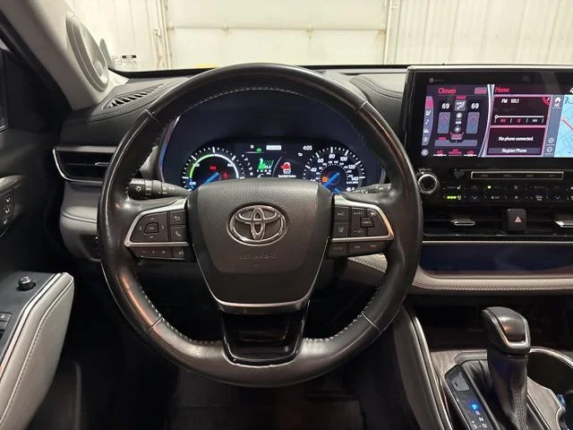 Used 2021 Gray Toyota Platinum image 14