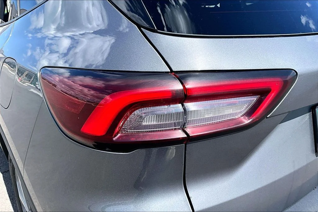 Used 2025 Gray Ford ST-Line Select image 30