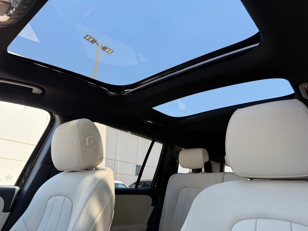 New 2026 Black Mercedes-Benz GLB 250 image 2