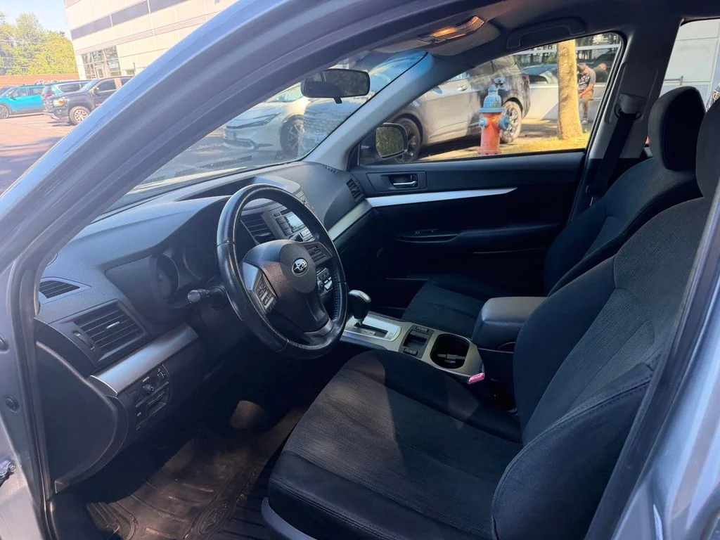 Used 2013 Ice Silver Metallic Subaru 2.5i image 12