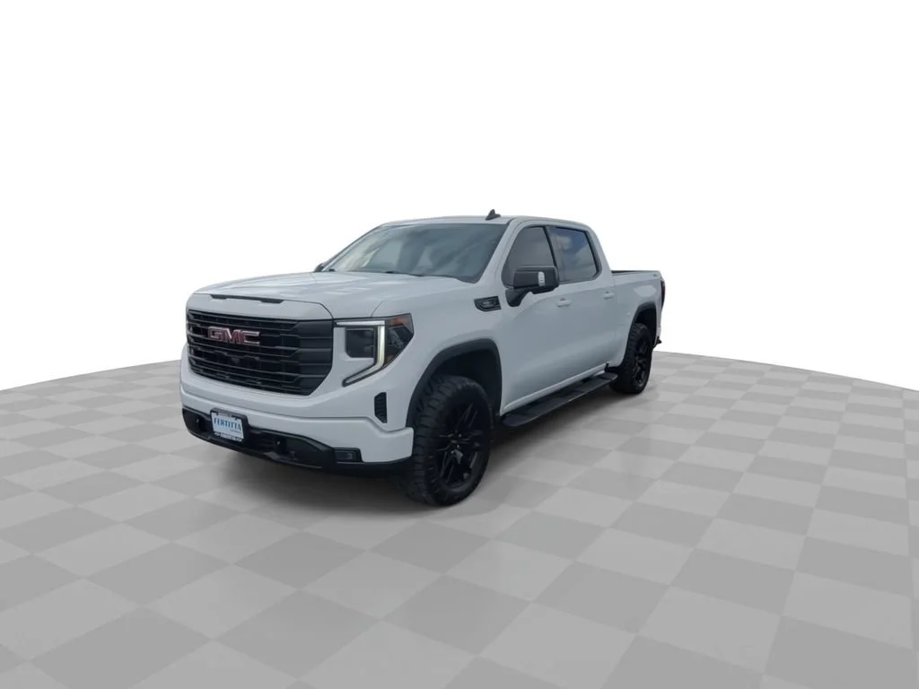 Used 2022 Summit White GMC Elevation image 3